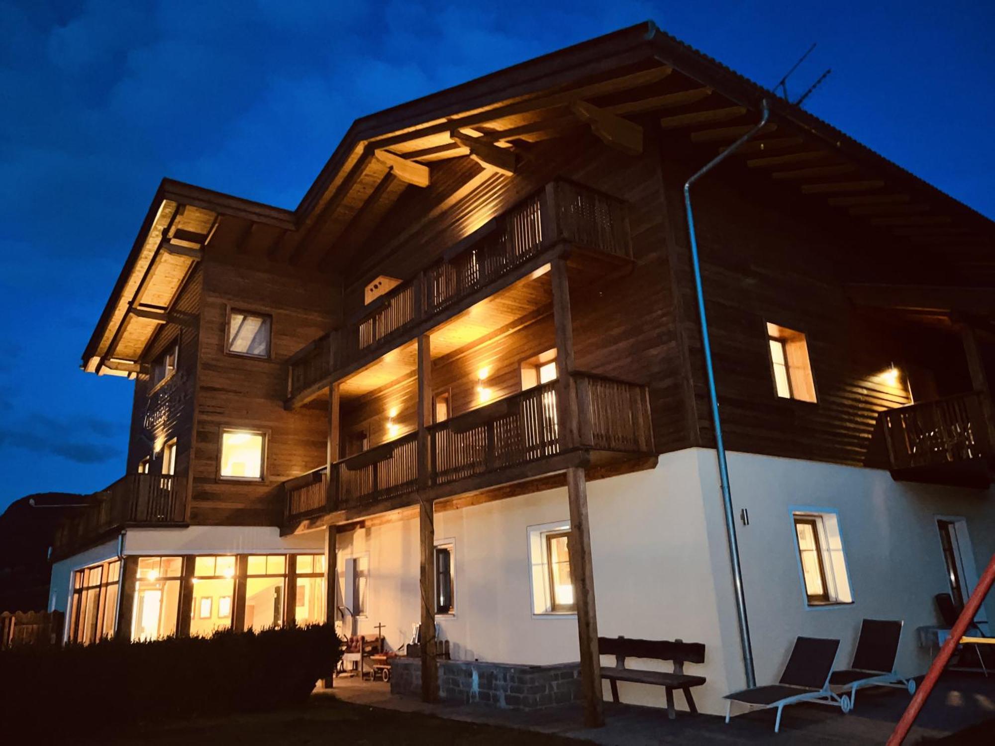 Residence Zirmer Wohnung Wasser Кастелрото Екстериор снимка